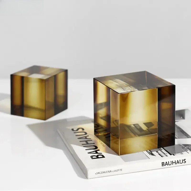 Desk Setup Retro - Geometric Graded Crystal Cube Ornaments Transparent