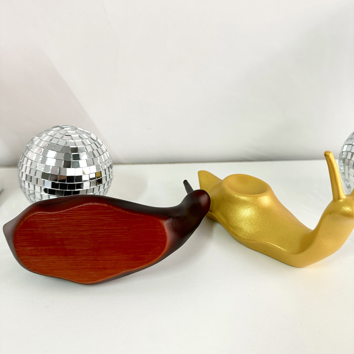 Disco Snail Miniature Snail Mo – обзор и цена Desk Setup Retro