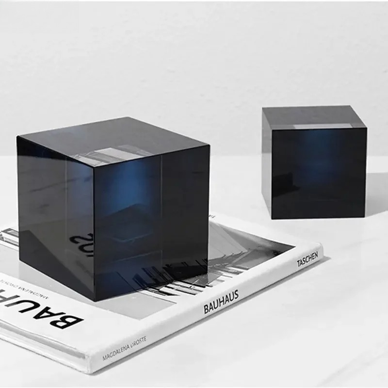 Geometric Graded Crystal Cube  – обзор и цена Desk Setup Retro